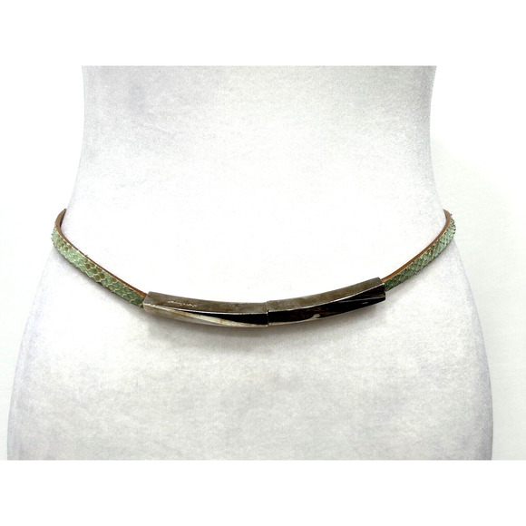 Vintage Salvatore Ferragamo Womens Size 29" Green Snakeskin Thin Strap Belt - Picture 3 of 15